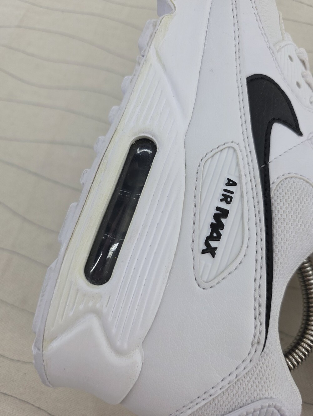 Nike Womens Air Max 90 White Black Retro Sneakers Shoes DH8010-101 Size 8.5 - Picture 10 of 13